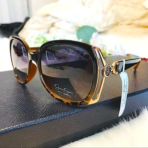 ❤️Jessica Simpson Vented Square Sunglasses